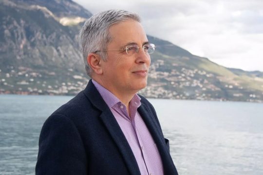 manolis makaris